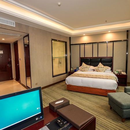 Days Hotel & Suites Shishi Цюаньчжоу Экстерьер фото