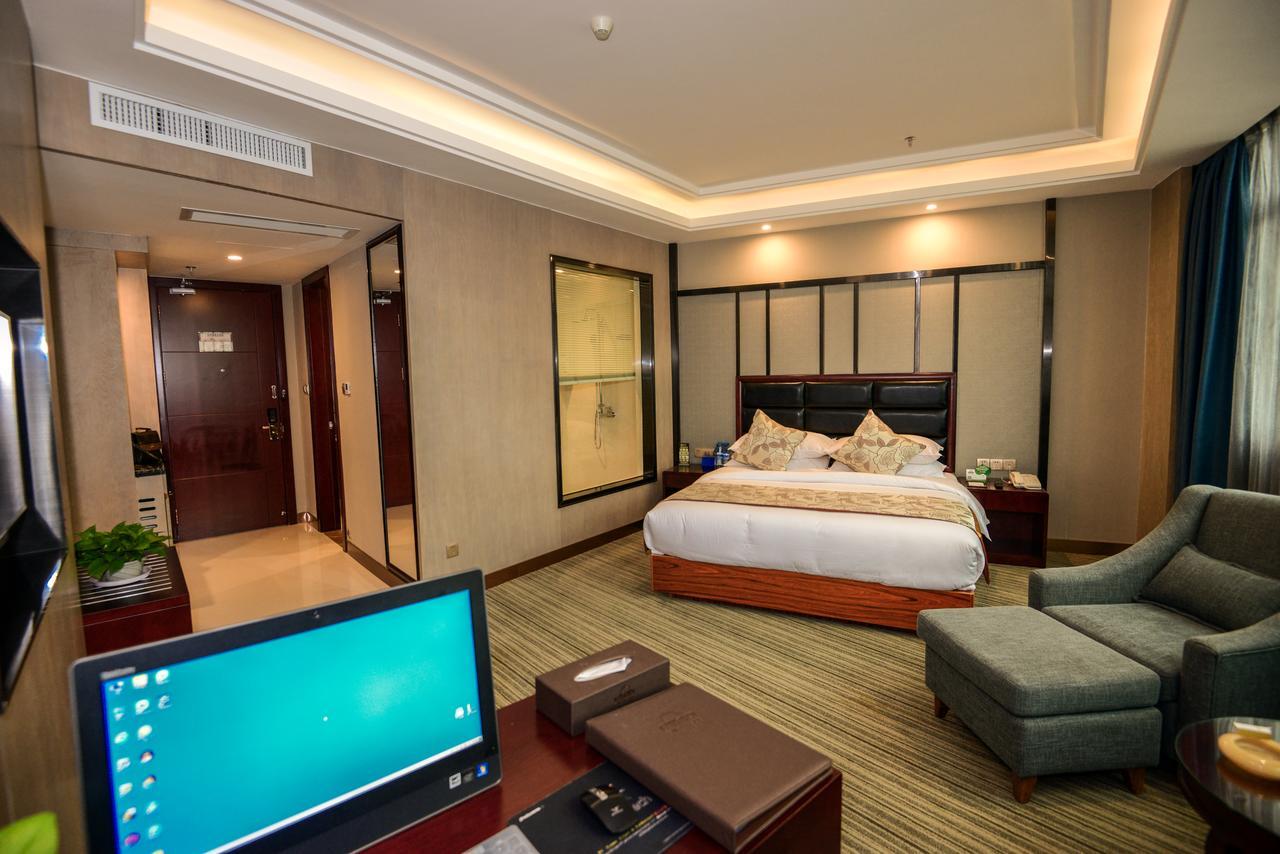 Days Hotel & Suites Shishi Цюаньчжоу Экстерьер фото
