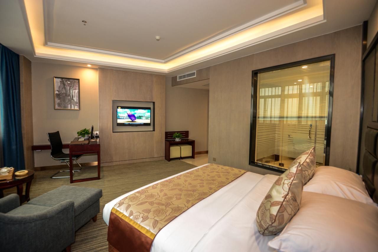 Days Hotel & Suites Shishi Цюаньчжоу Экстерьер фото